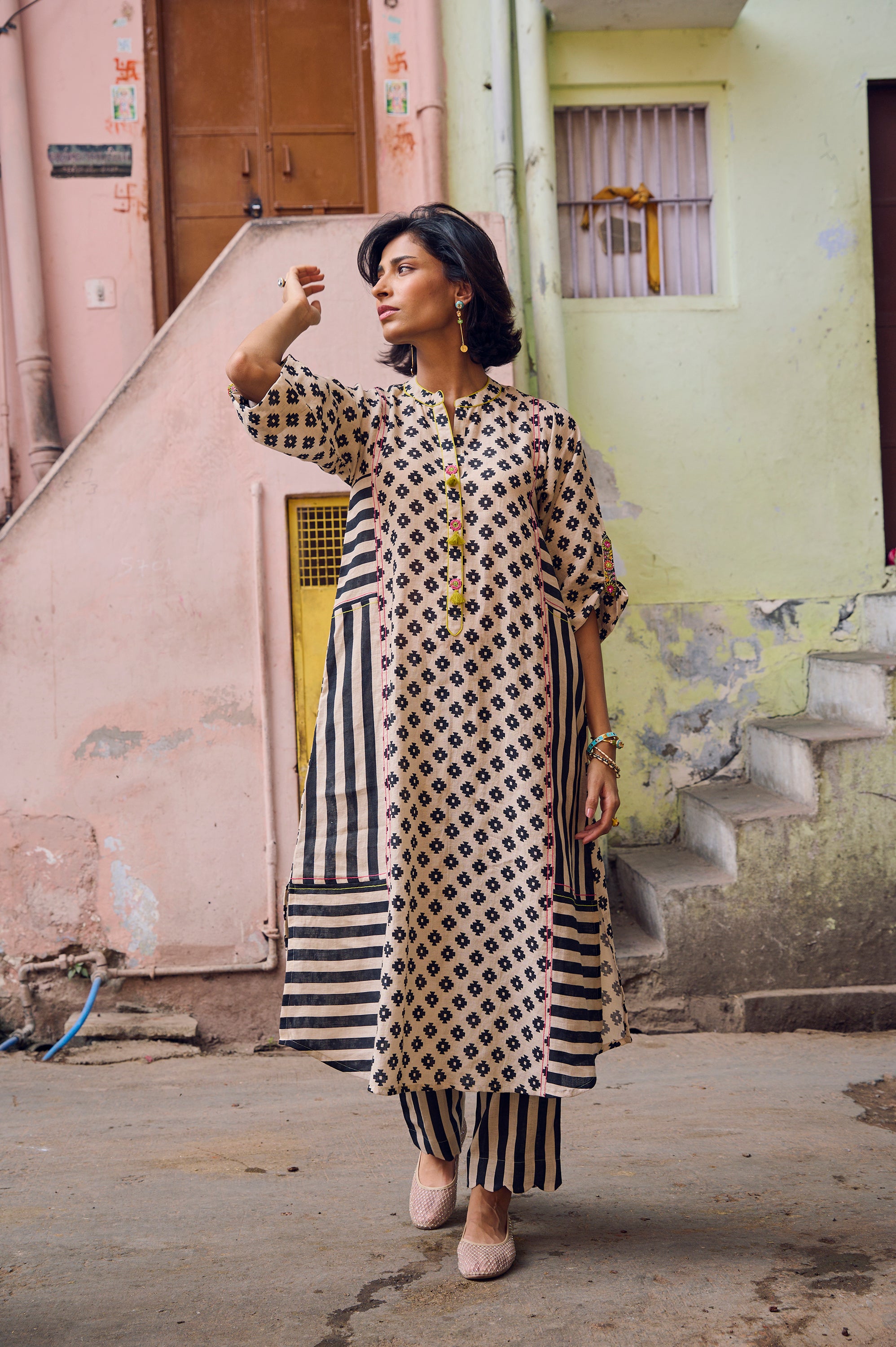 Safar Black And White Panel Print Linen Kurta Set