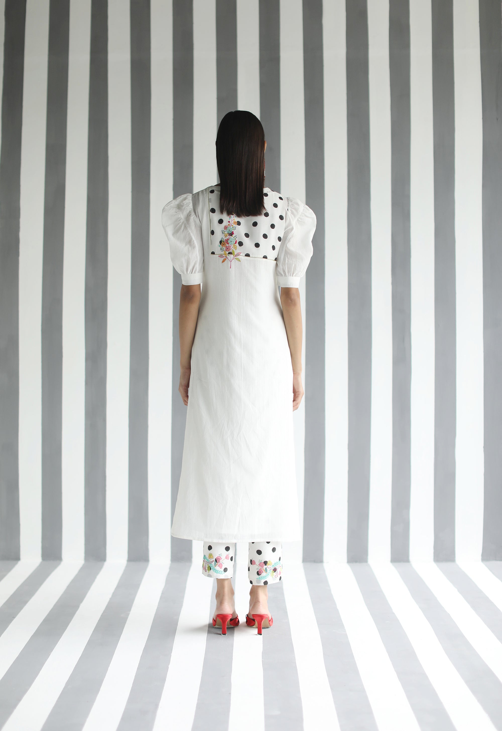 Love To Dot Line Kurta Set