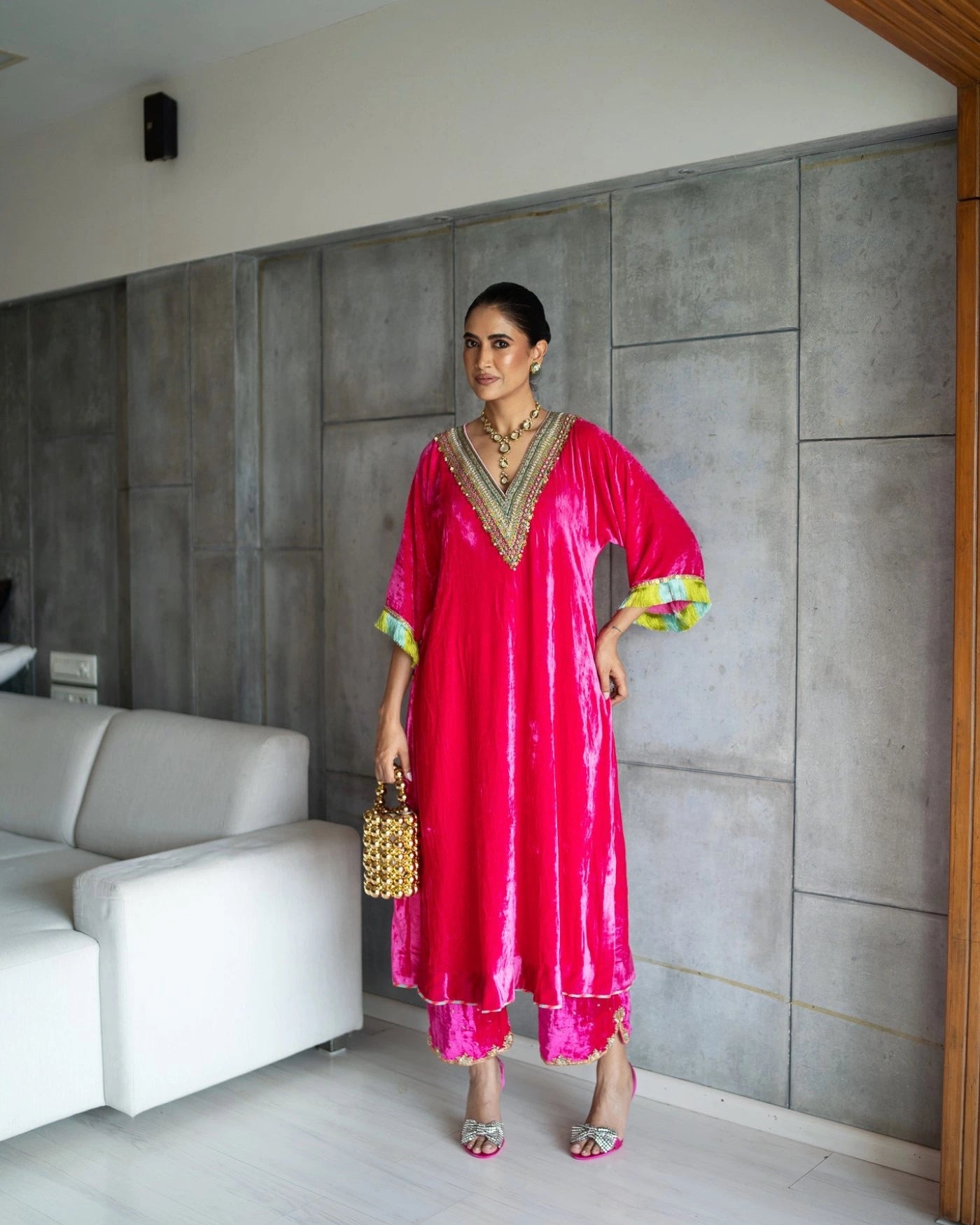 Nadira Hot Pink Velvet Kaftan Kurta Set – Raji Ramniq
