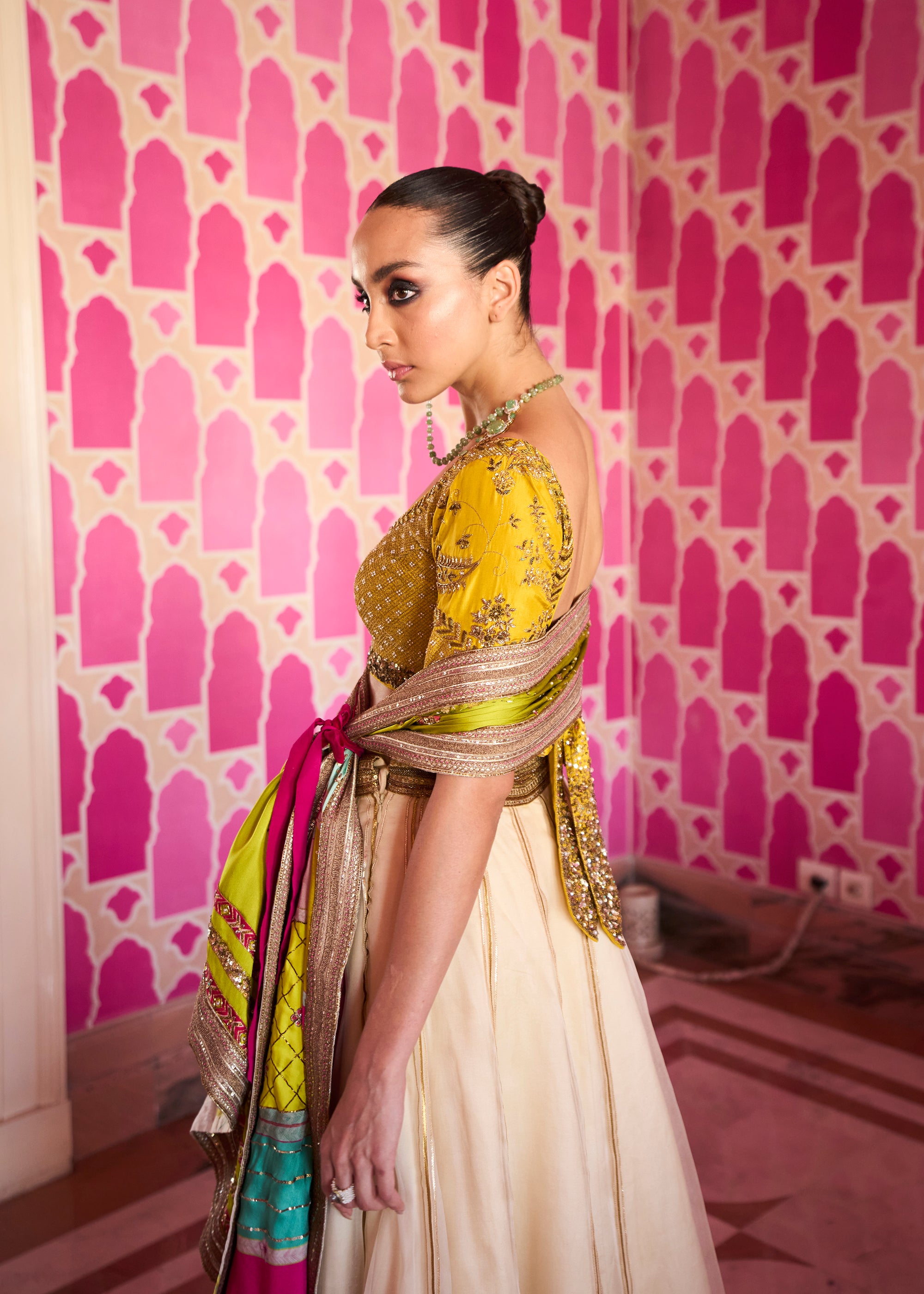 Retro Raani Ivory Organza Lehenga Set