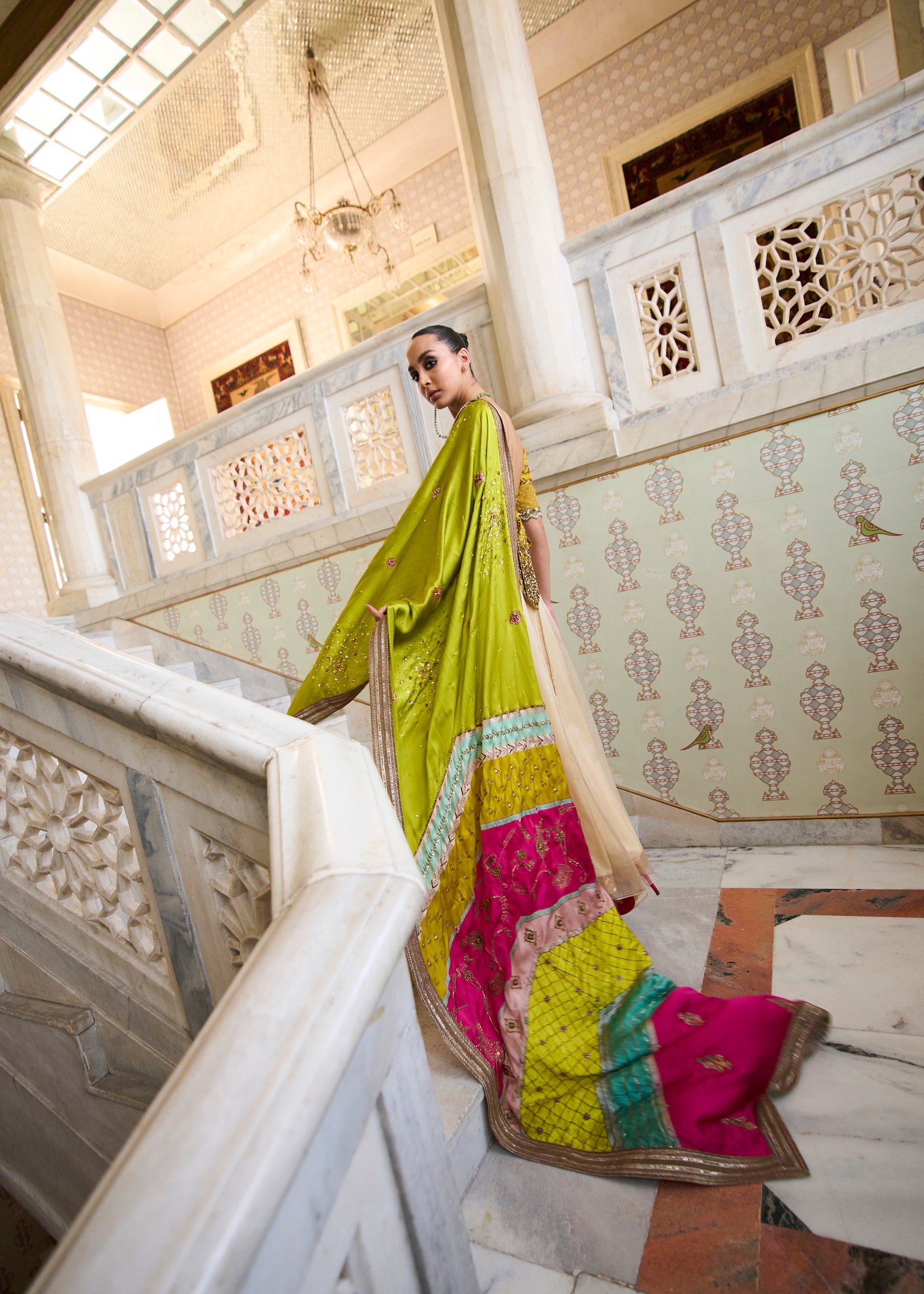 Retro Raani Ivory Organza Lehenga Set