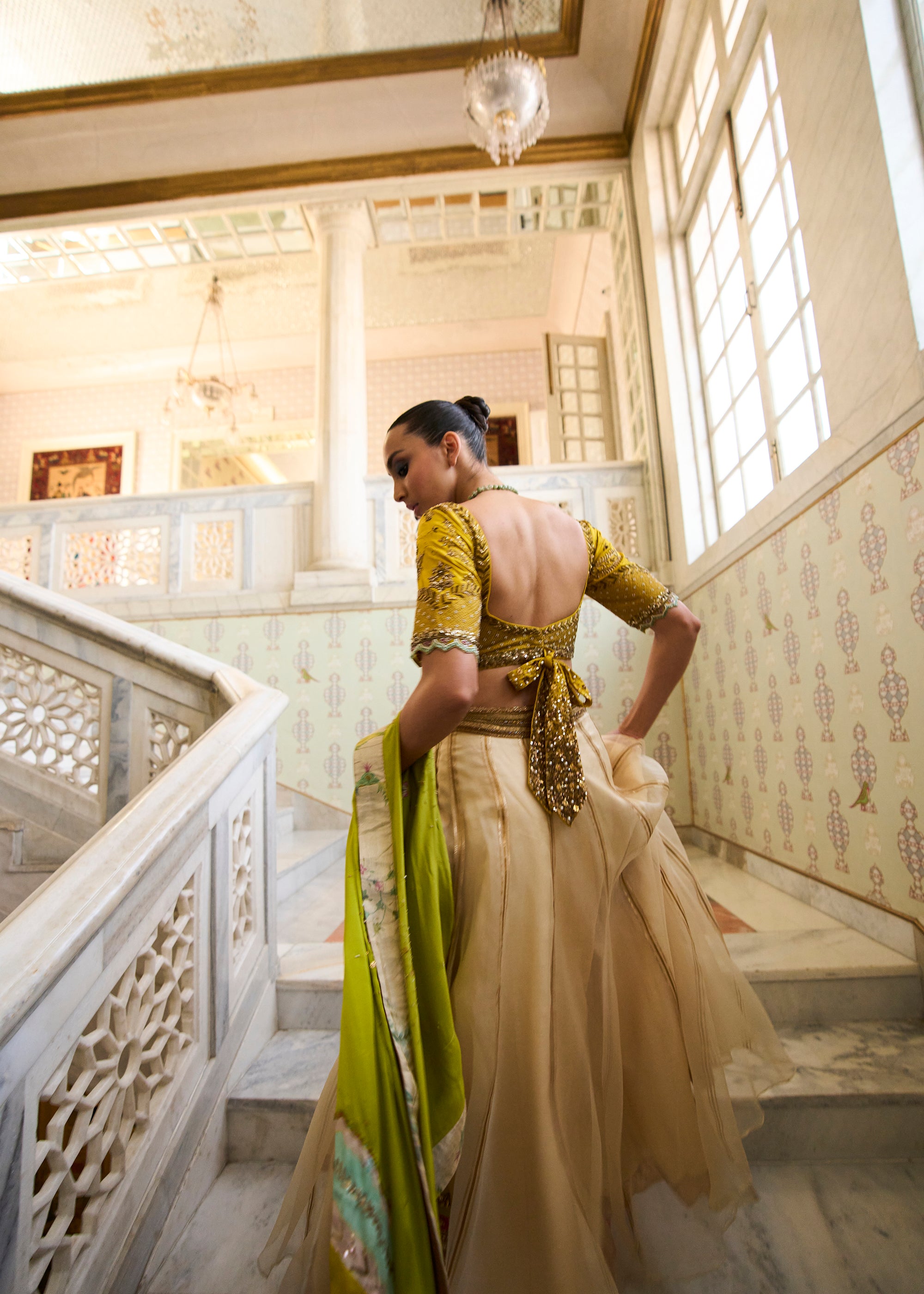 Retro Raani Ivory Organza Lehenga Set