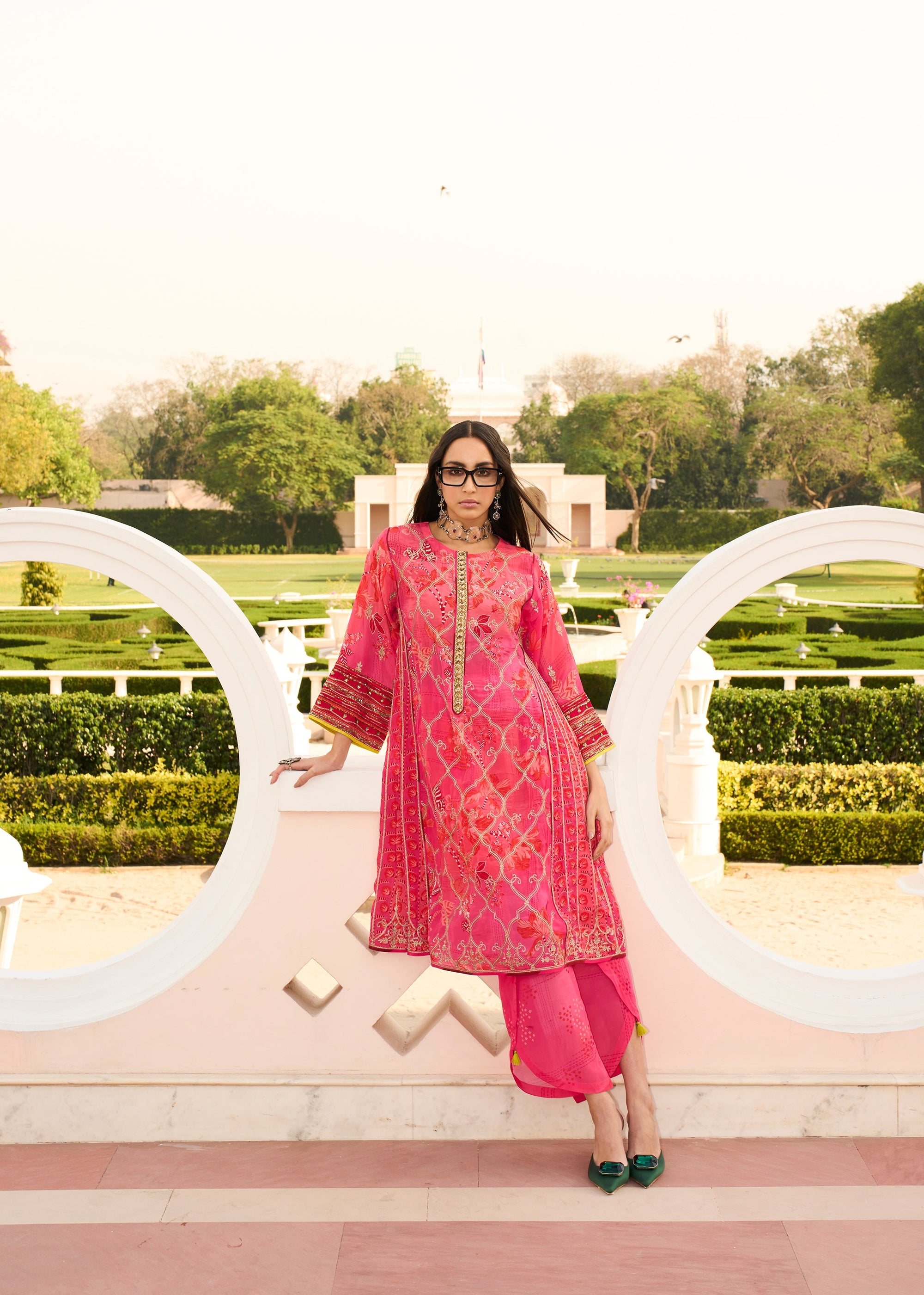 Retro Raani Candy Choga Style Kurta Set