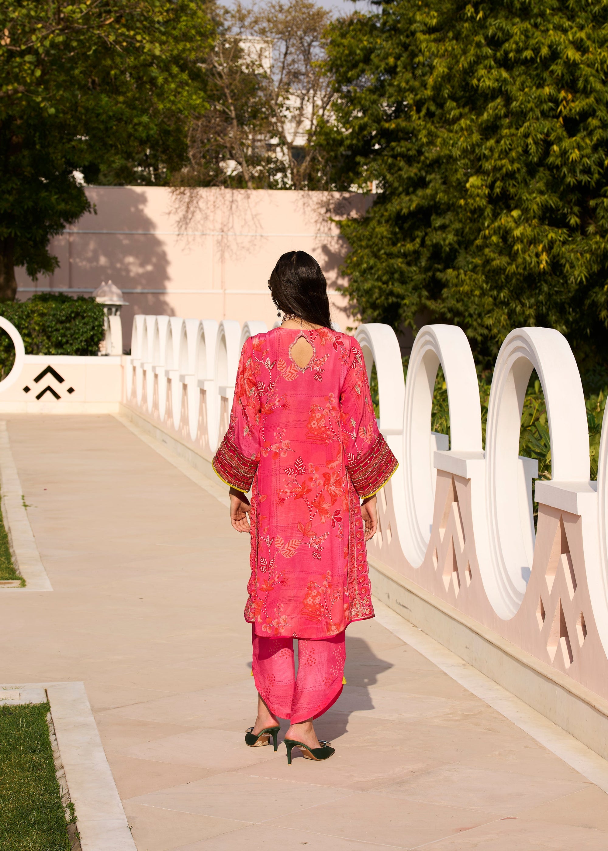 Retro Raani Candy Choga Style Kurta Set