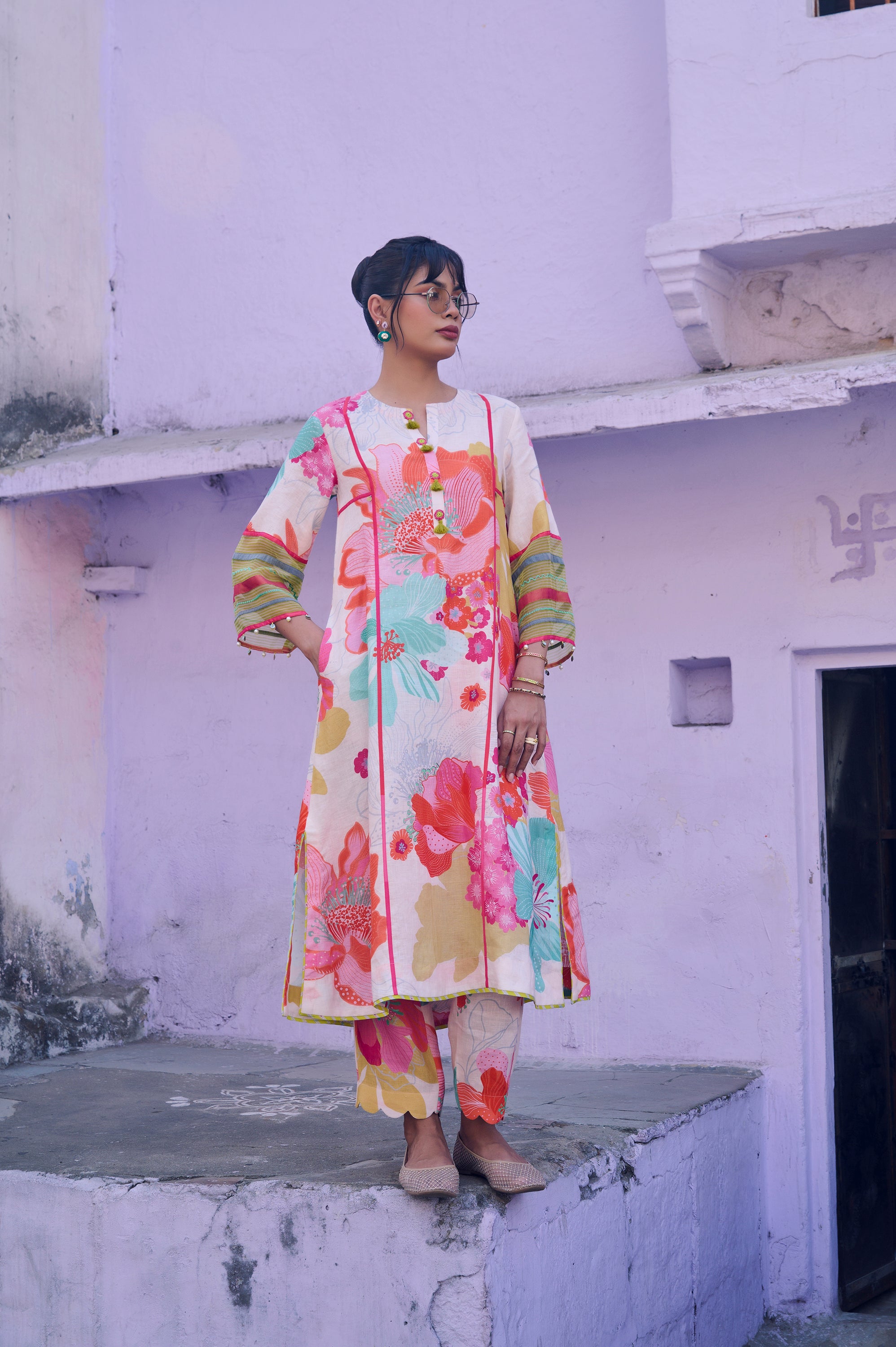 Safar Floral Linen Ivory Kurta Set
