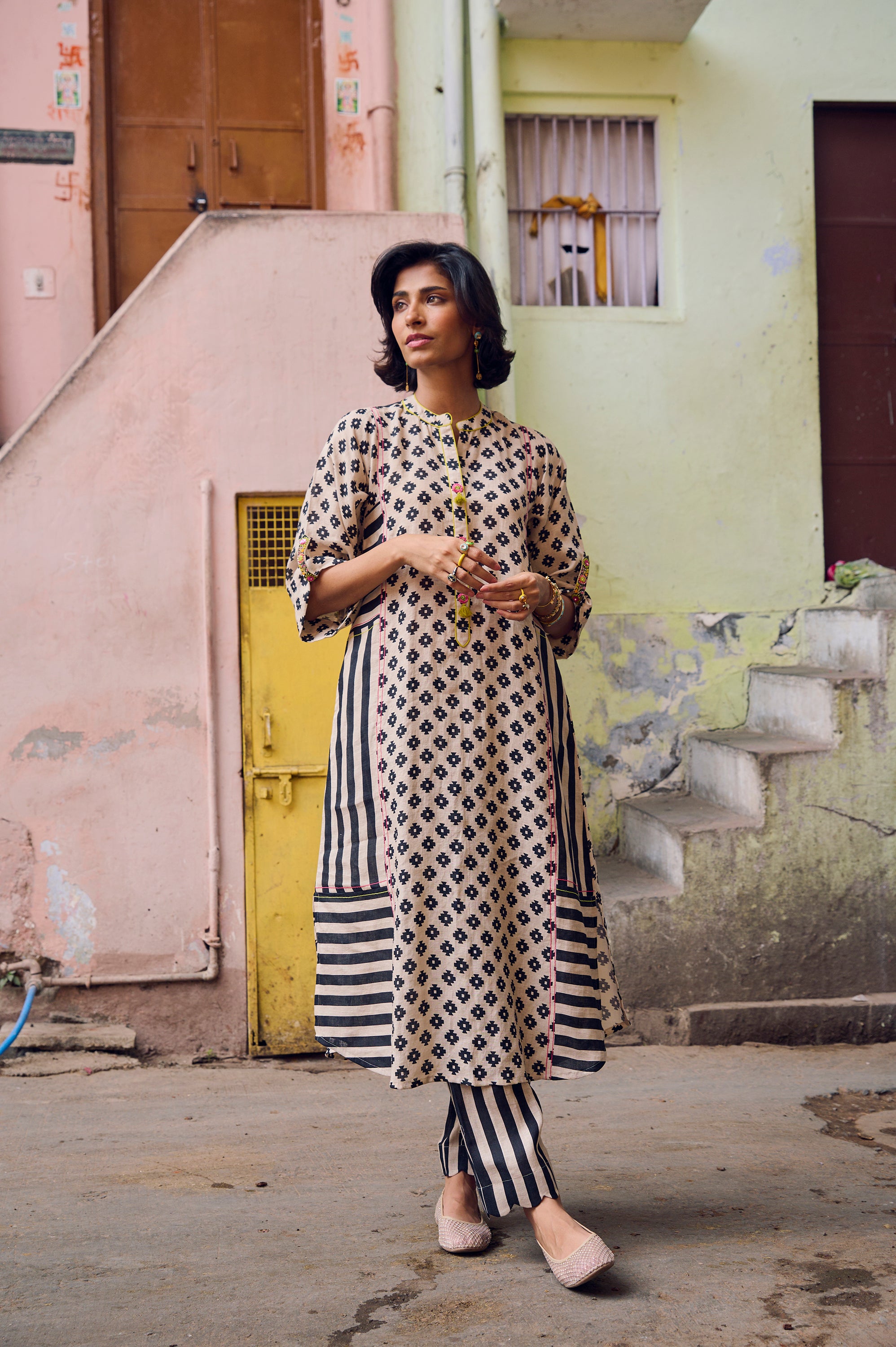 Safar Black And White Panel Print Linen Kurta Set