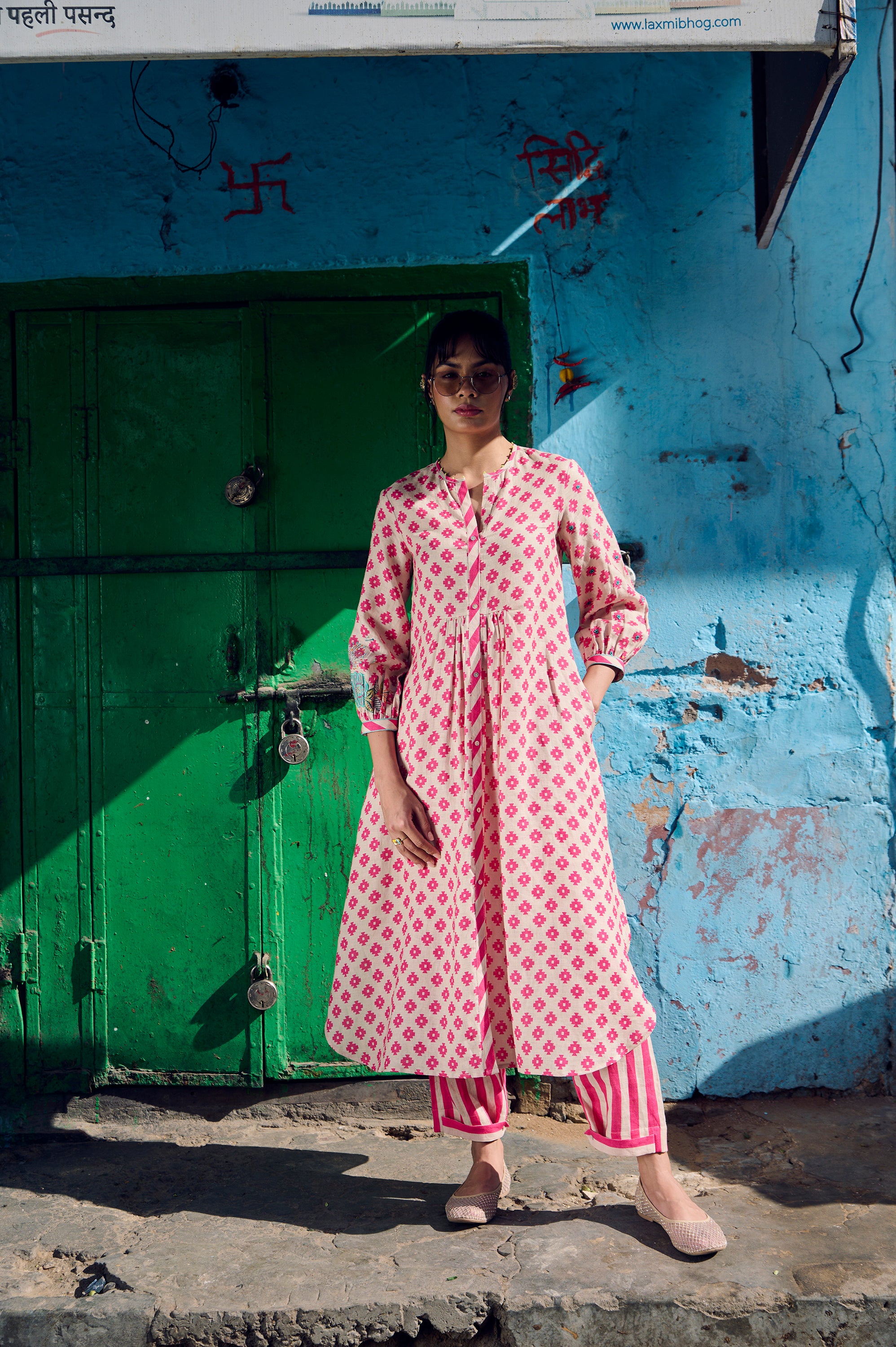 Safar Center Puckering Linen Kurta Set