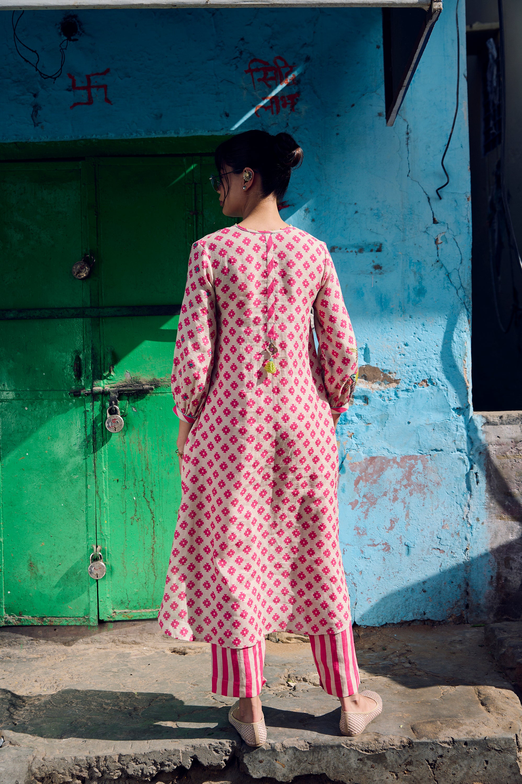 Safar Center Puckering Linen Kurta Set