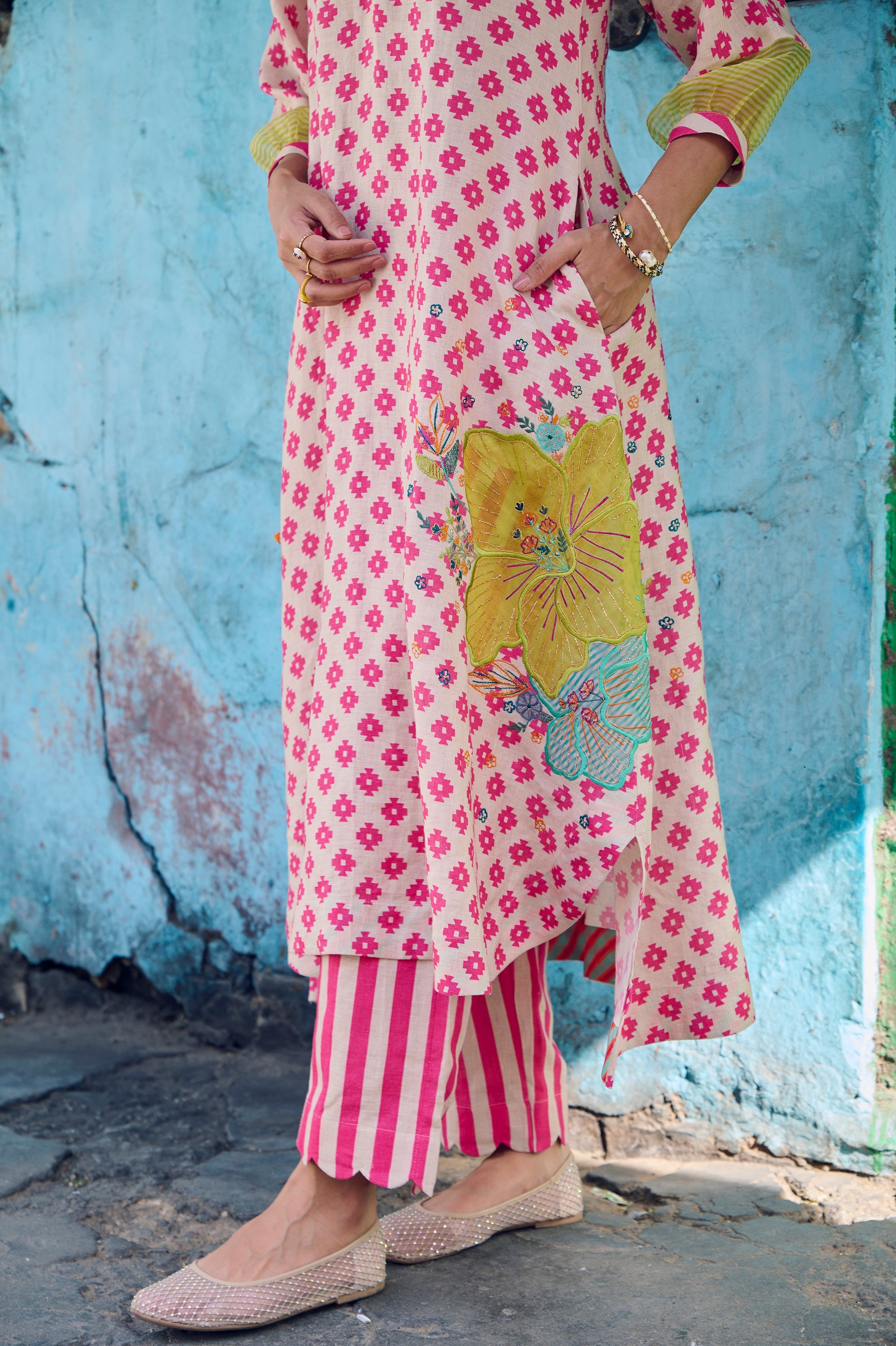 Safar Flower Embroidered Linen Kaftan Kurta Set