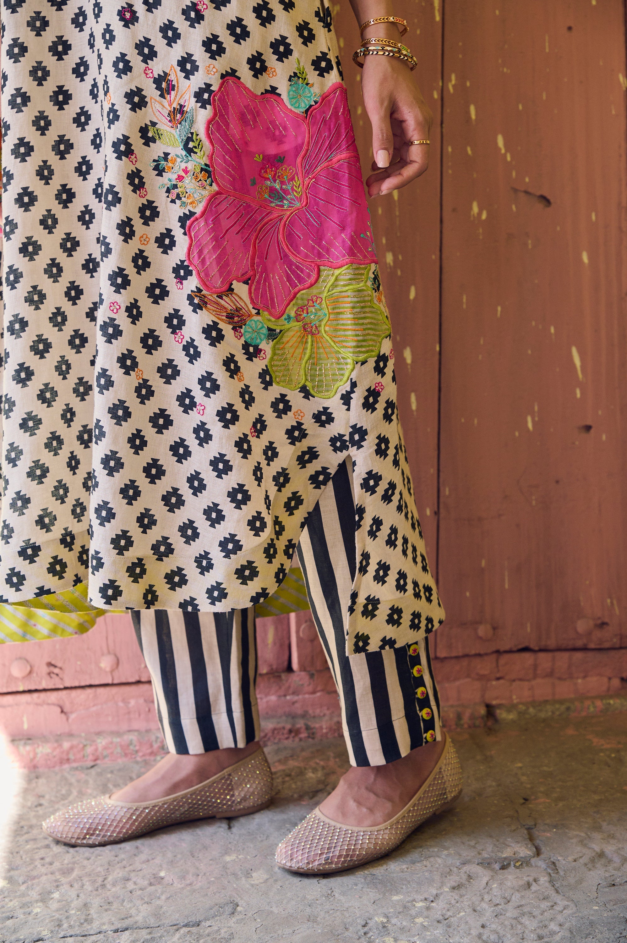 Safar Flower Embroidered Linen Kaftan Kurta Set