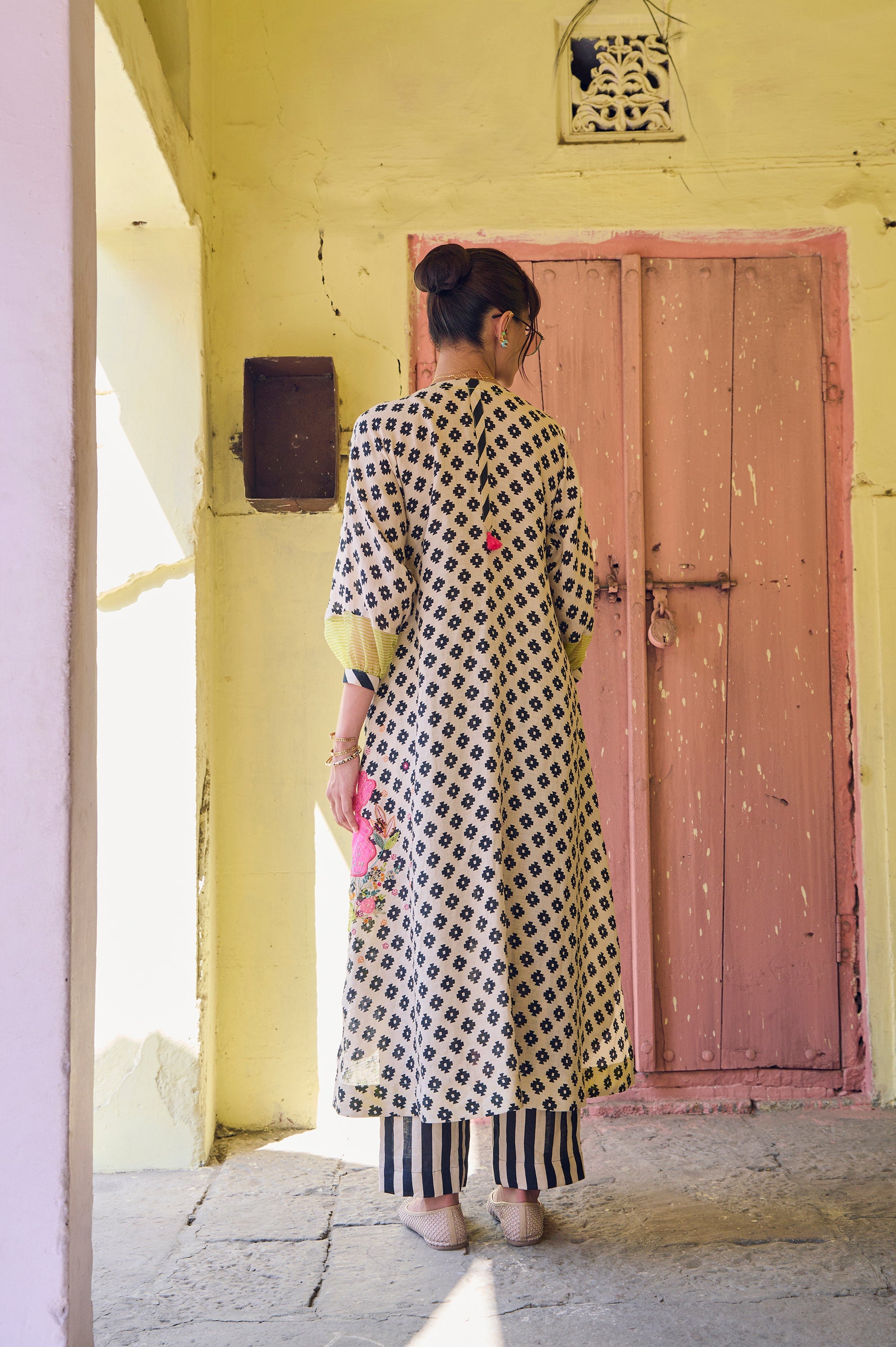 Safar Flower Embroidered Linen Kaftan Kurta Set