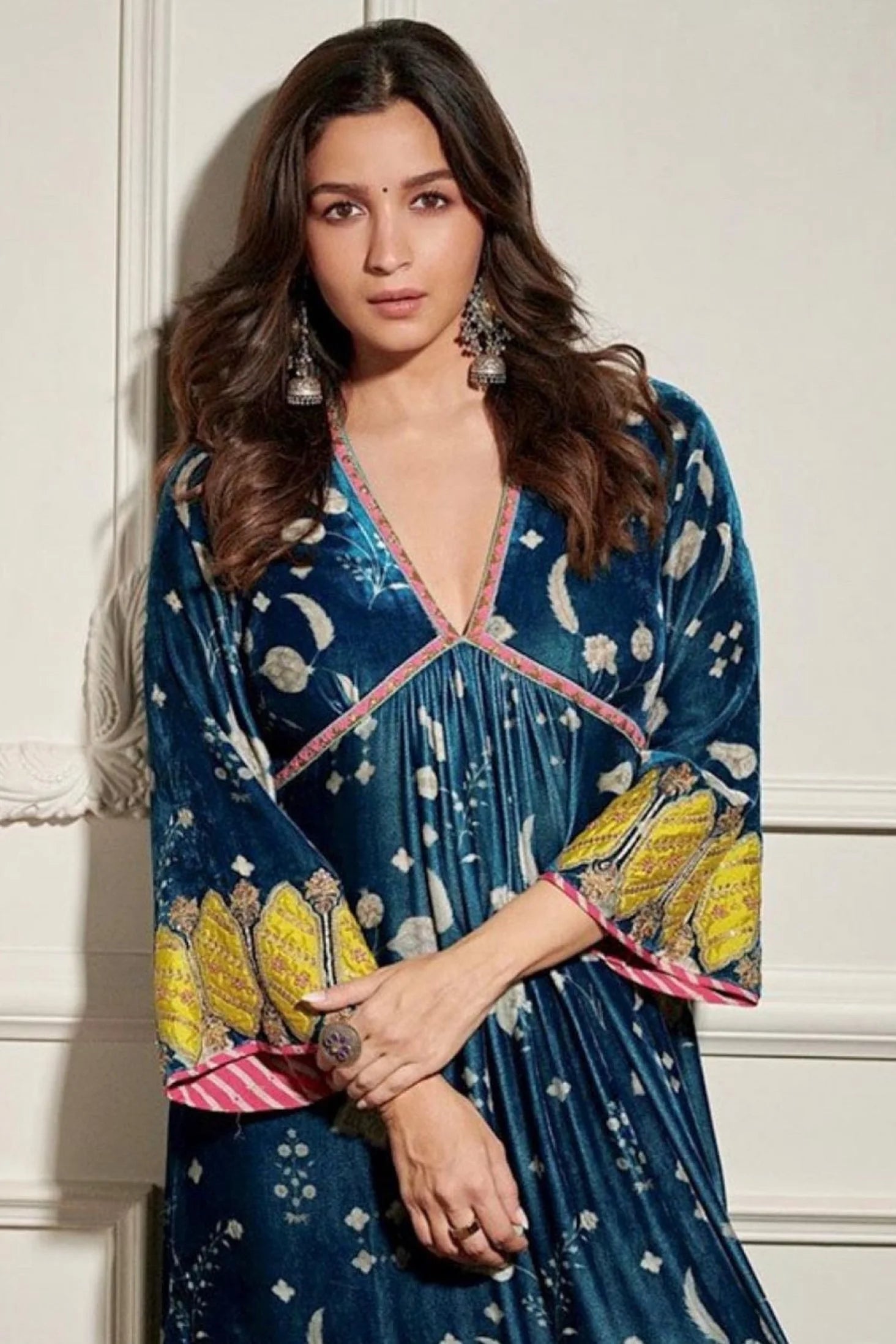 Alia Bhatt Teal Blue Printed Bell Sleeve Silk Velvet Kurta Set