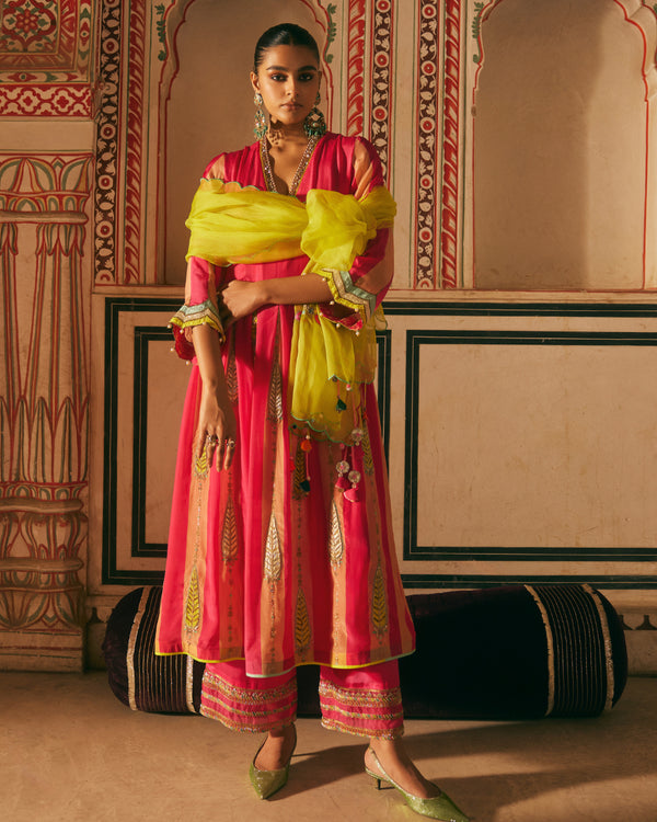 Khel Pink And Pastel Pintuck Kurta Set
