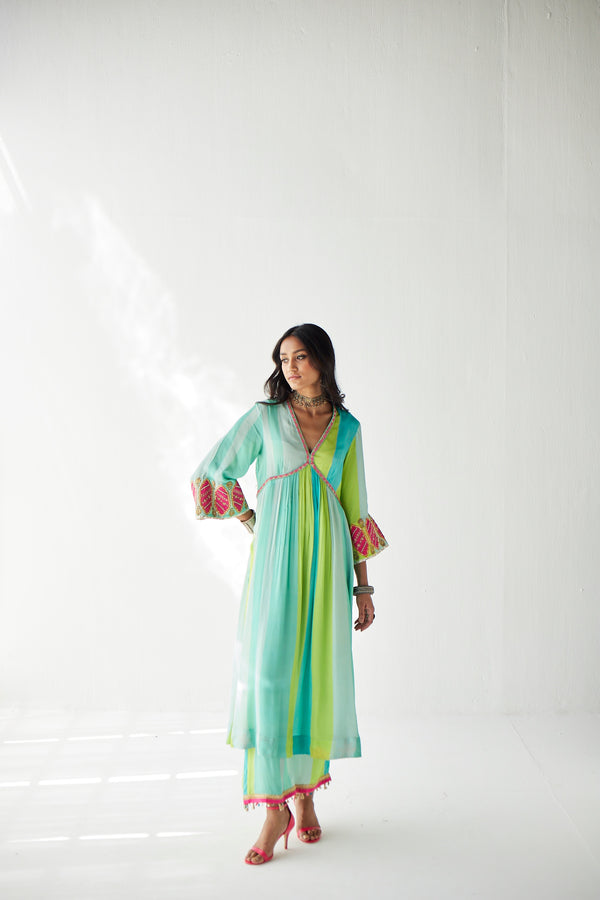 Ferozy Bell SleeveL Kurta Set