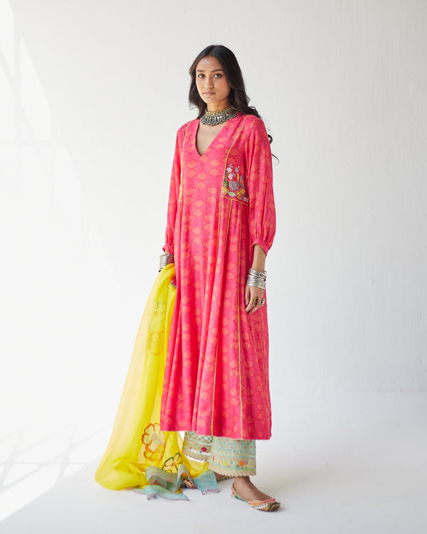 Dupahar Magenta Side Kali Kurta Set