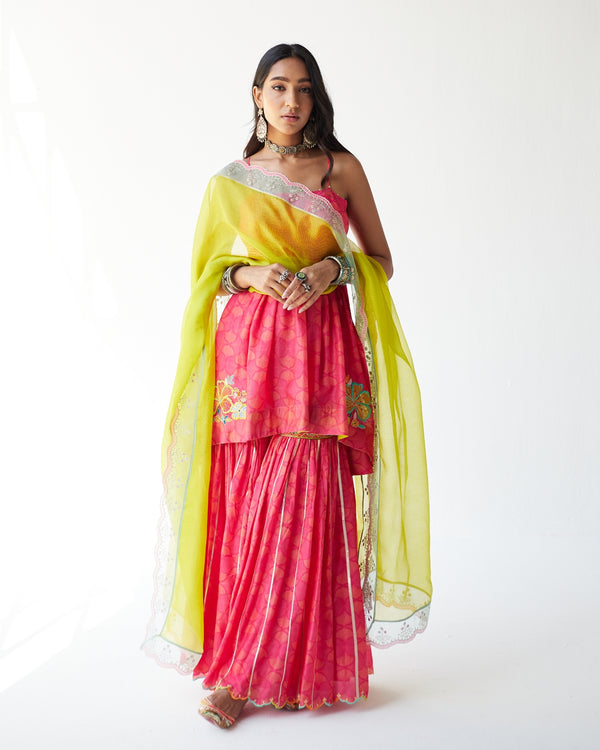 Dupahar Magenta Front Puckering Kurta Gharara Set