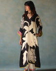 Gul Black And Ivory Flower Kaftan Kurta Set