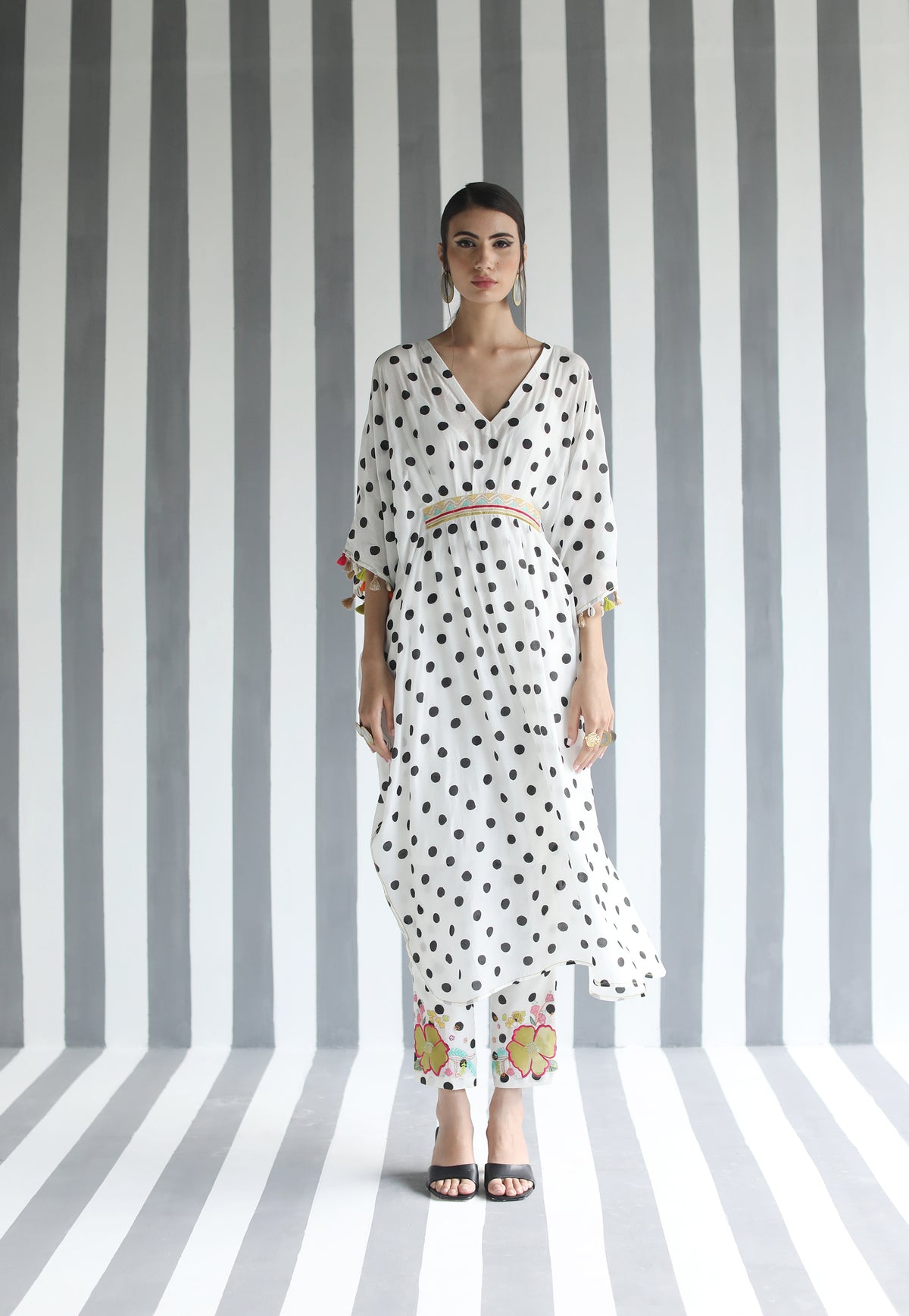 Love To Dot Kaftan Set For Women | Designer Polka Dot Kaftan – Raji Ramniq