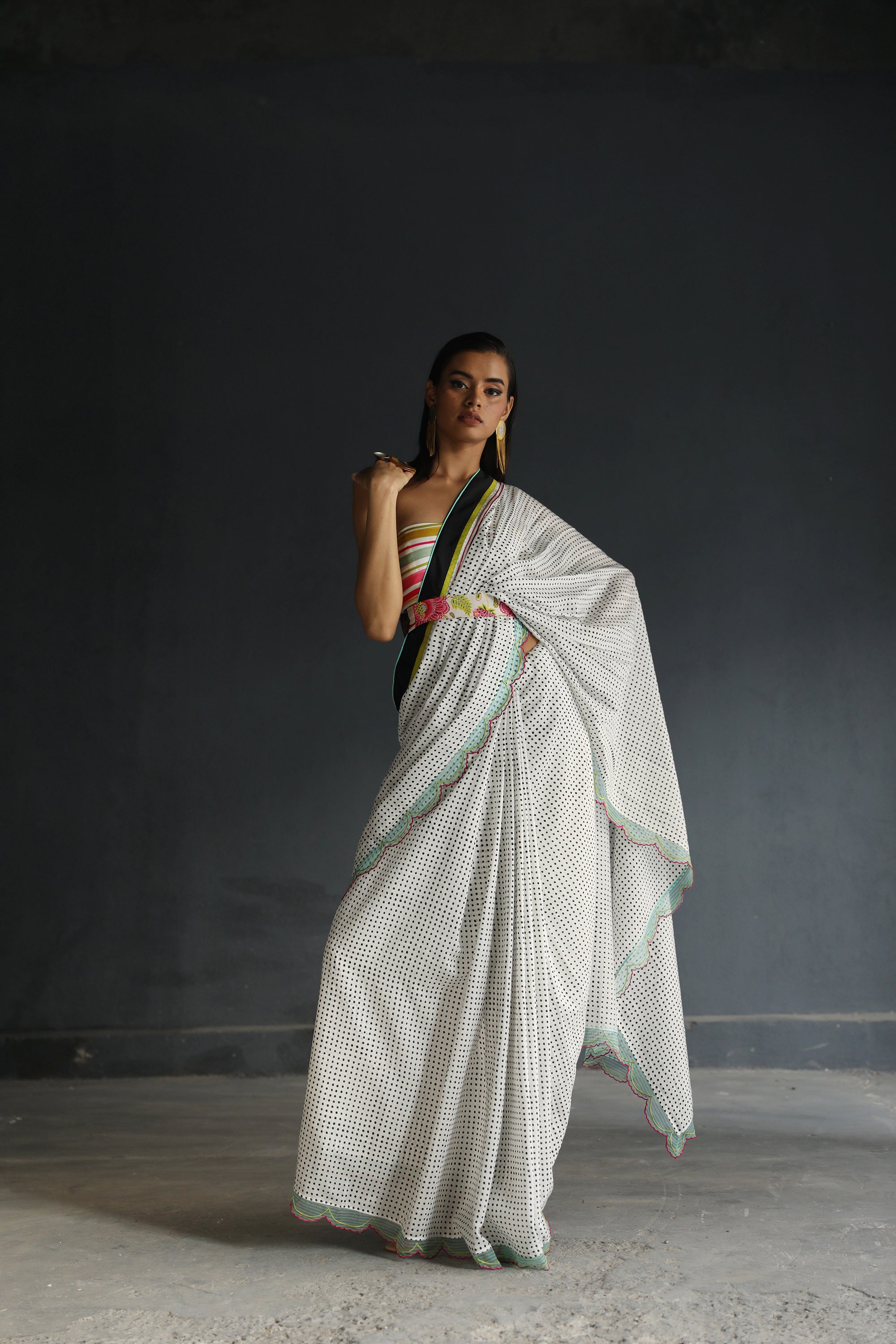 Love To Dot Polka Sari – Raji Ramniq