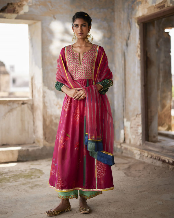 Nadira Magenta Front Puckering Kurta Set