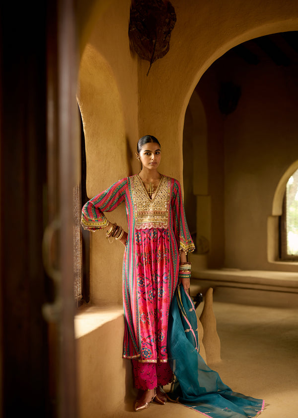 Nisbat Hot Pink Mirror Yoke Kurta Set
