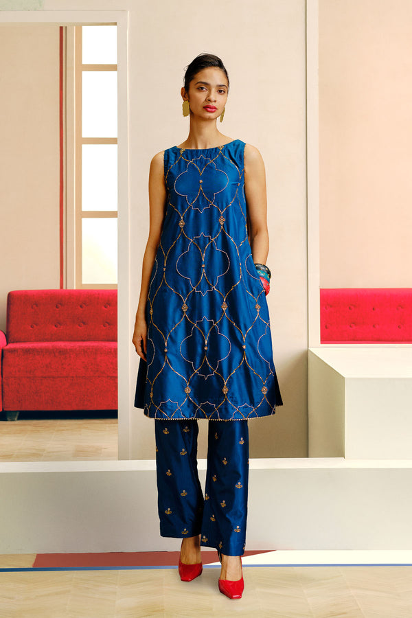 NILOUFER DEEP TEAL SCALLOP EMBROIDERY KURTA SET