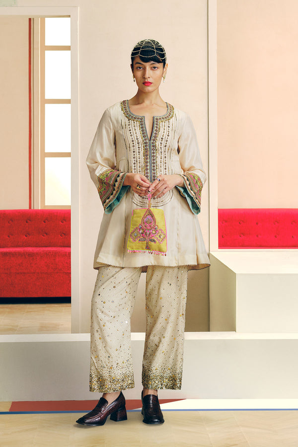 NILOUFER IVORY SHORT SIDE KALI KURTA SET