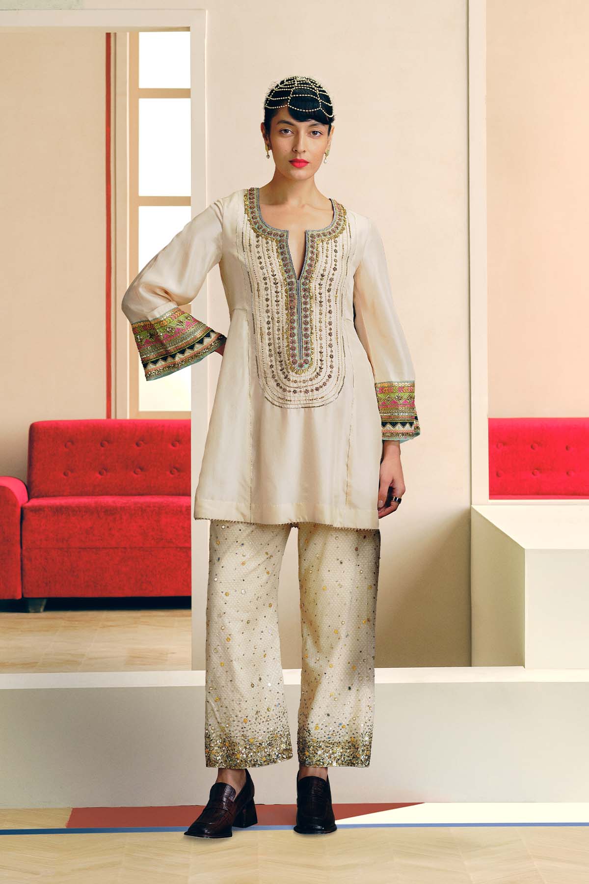 NILOUFER IVORY SHORT SIDE KALI KURTA SET