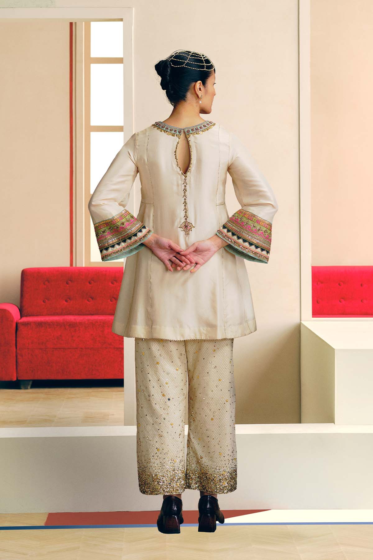 NILOUFER IVORY SHORT SIDE KALI KURTA SET