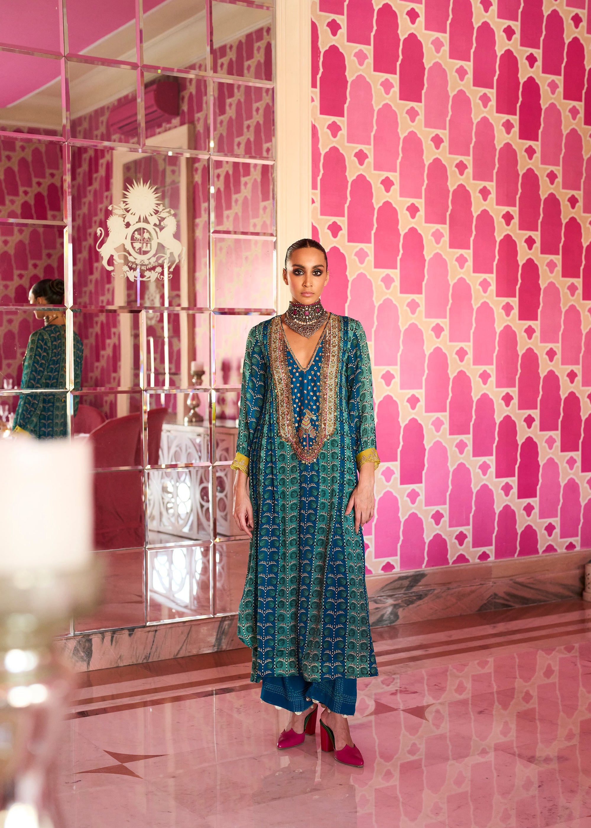 Retro Raani Teal Silk Yoke Kurta Set
