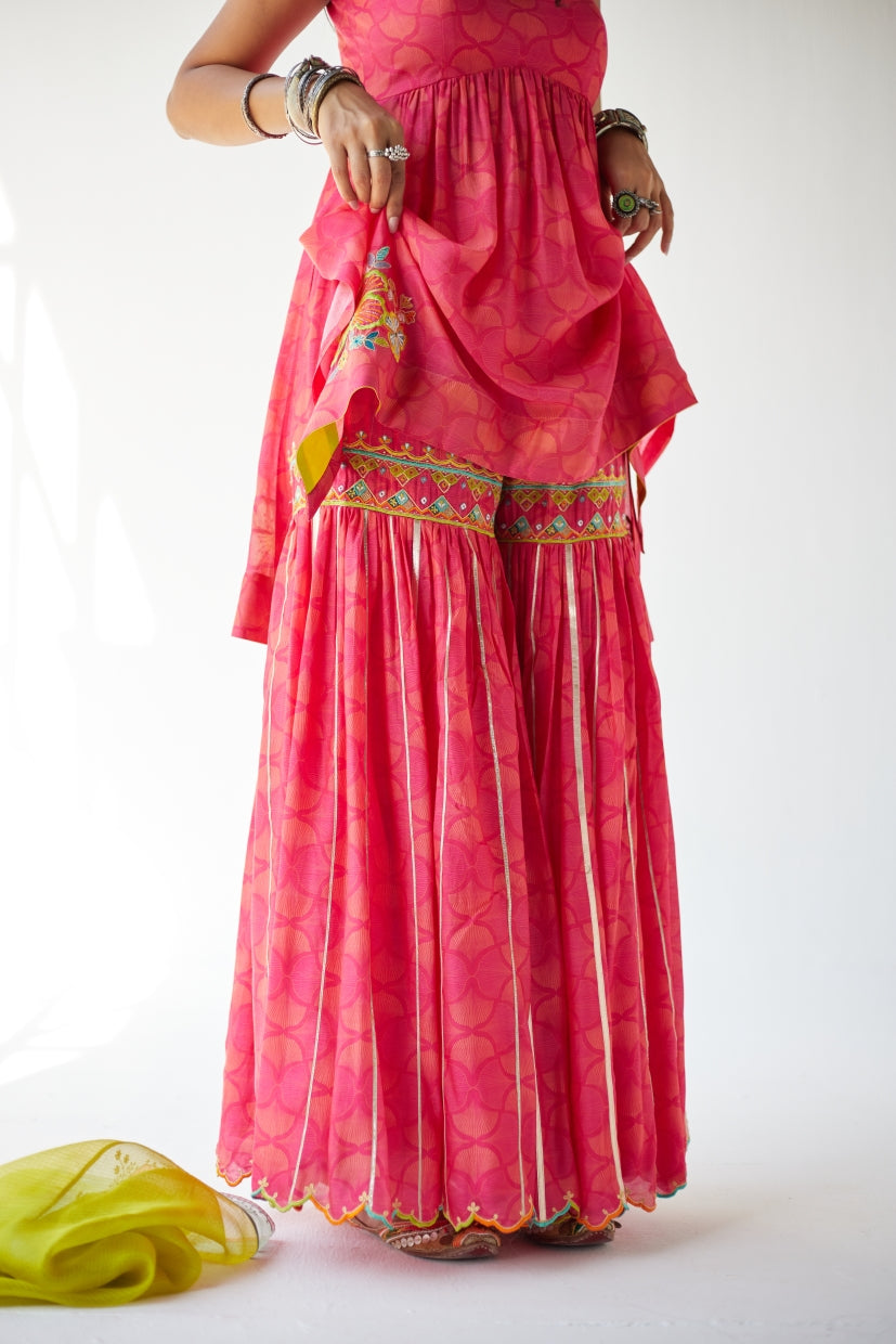 Dupahar Magenta Front Puckering Kurta Gharara Set