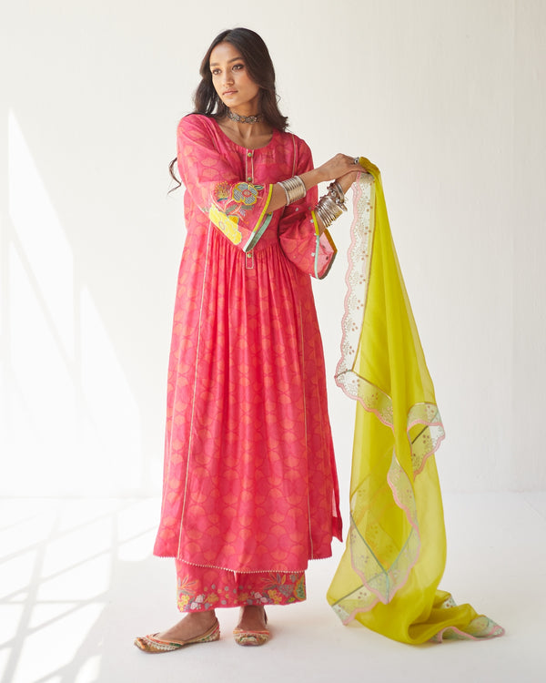 Dupahar Magenta Front Puckering Kurta Set