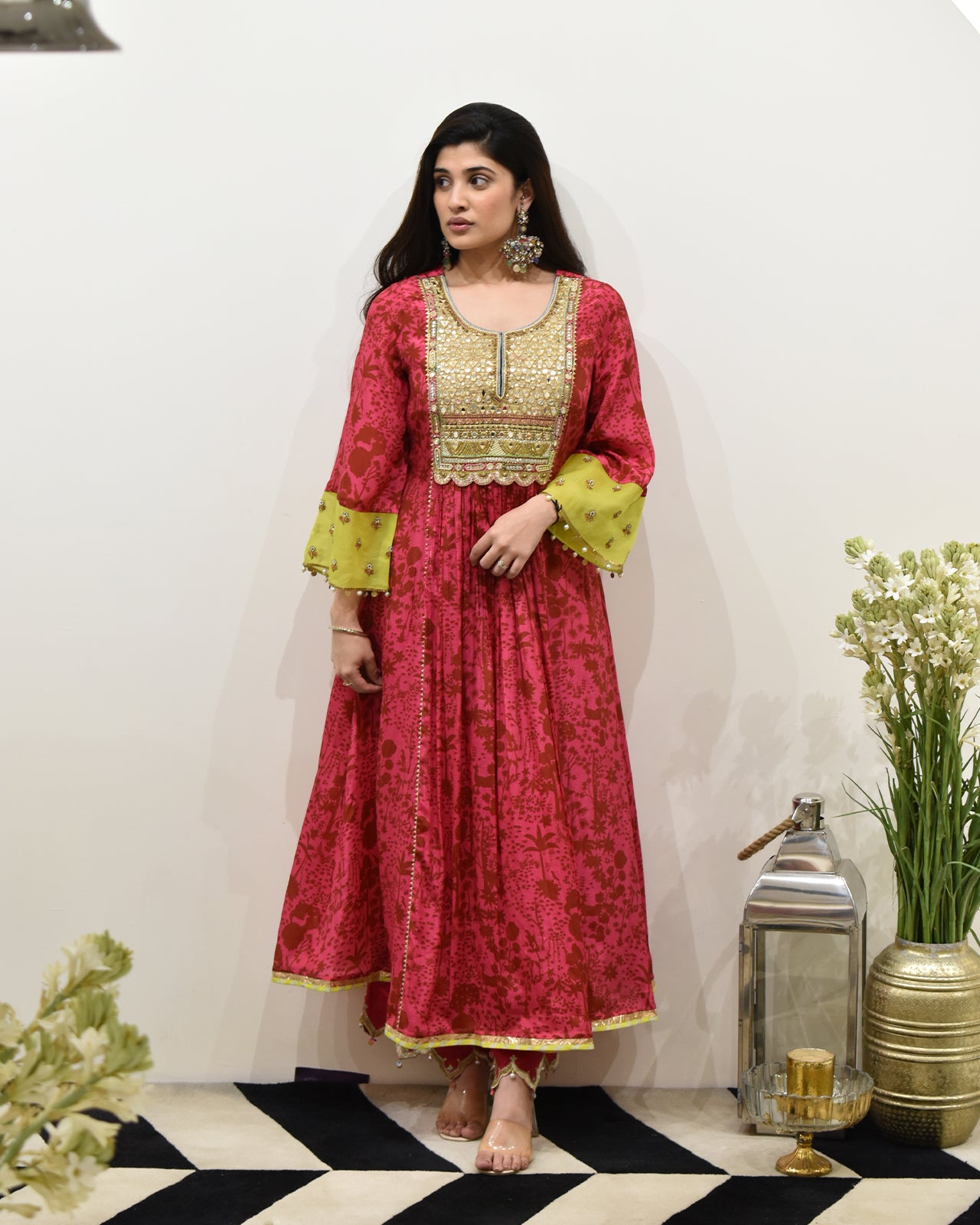 EXCLUSIVE EDIT SHADOW PRINT MIRROR YOKE KURTA SET
