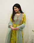 EXCLUSIVE EDIT FARIBA PRINT CHECK YOKE KURTA SET