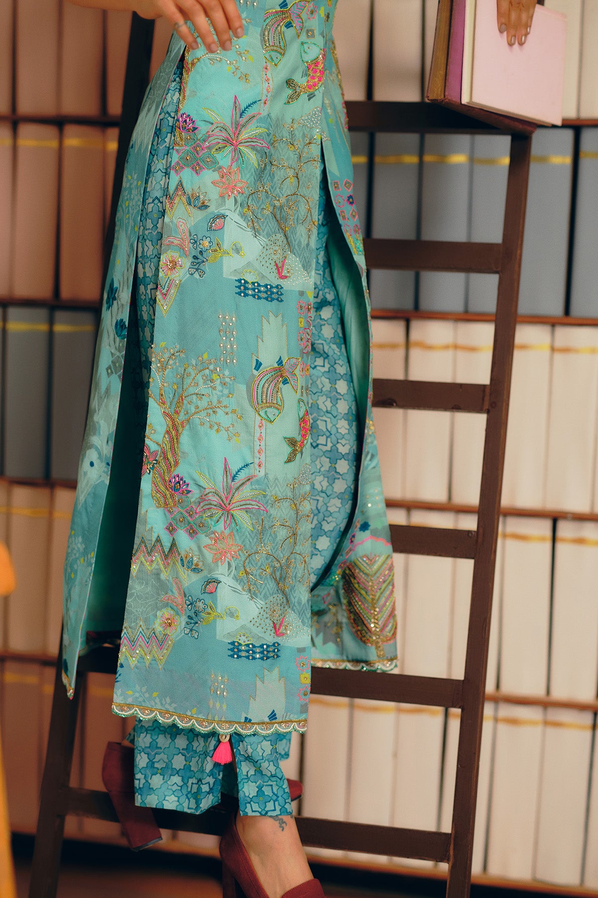NILOUFER BLUE GULRANG PRINT HIGHLIGHT KURTA SET