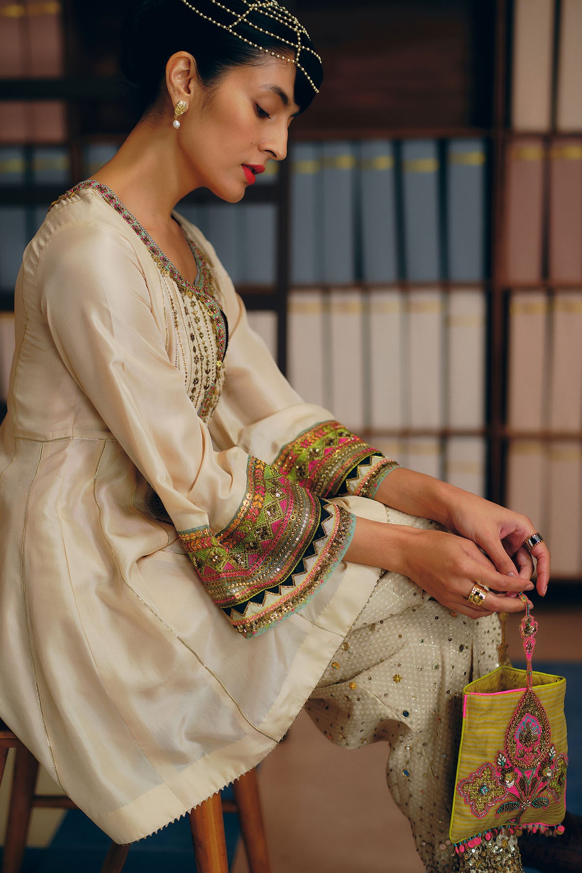 NILOUFER IVORY SHORT SIDE KALI KURTA SET