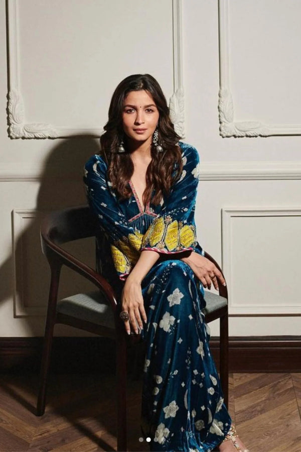Alia Bhatt Teal Blue Printed Bell Sleeve Silk Velvet Kurta Set