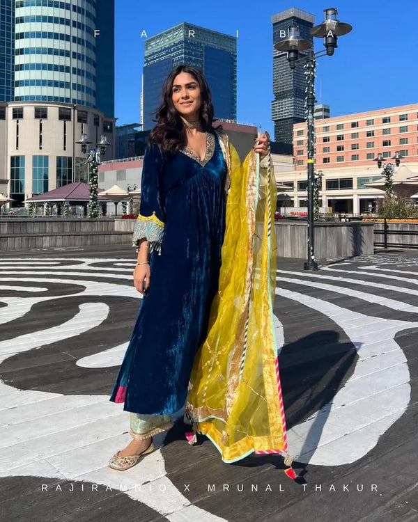 Mrunal Thakur Fariba Blue Bell Sleeve Velvet Kurta Set