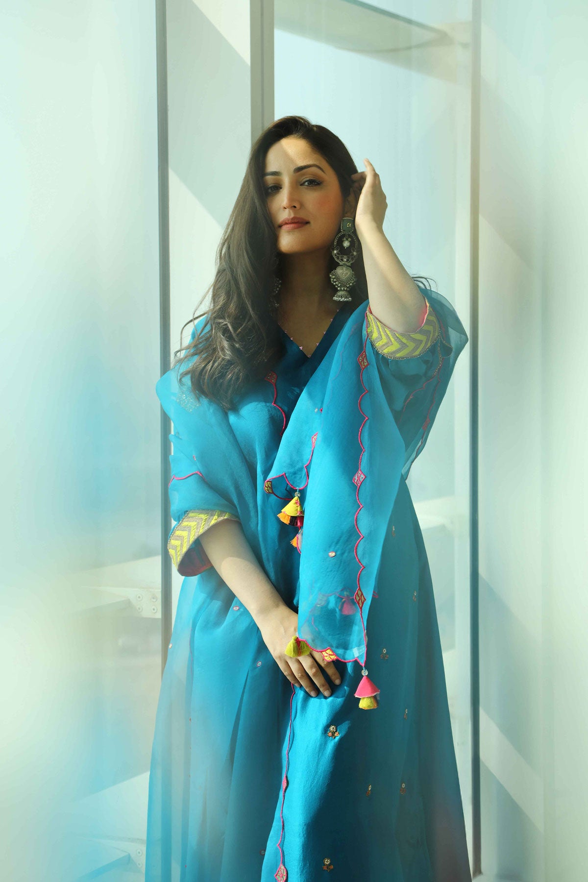 Yami Gautam Teal Blue Silk Booti Kaftan Kurta Set