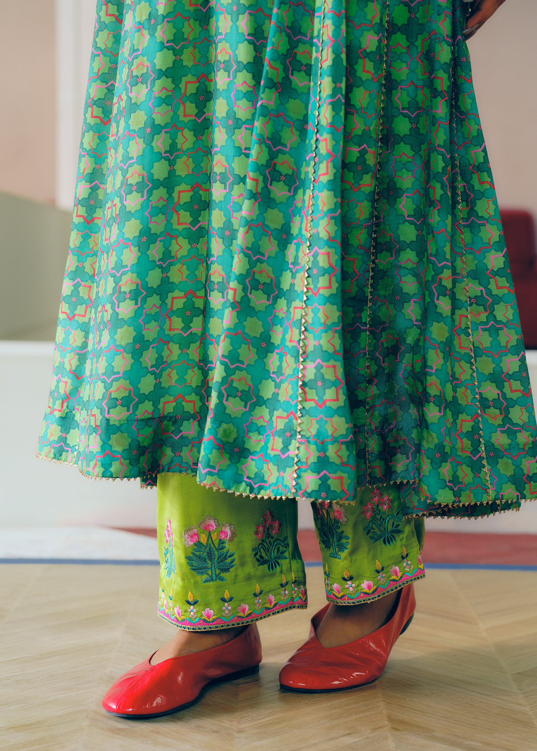 Zyra Green Gultara Printed Side Kali Kurta Set