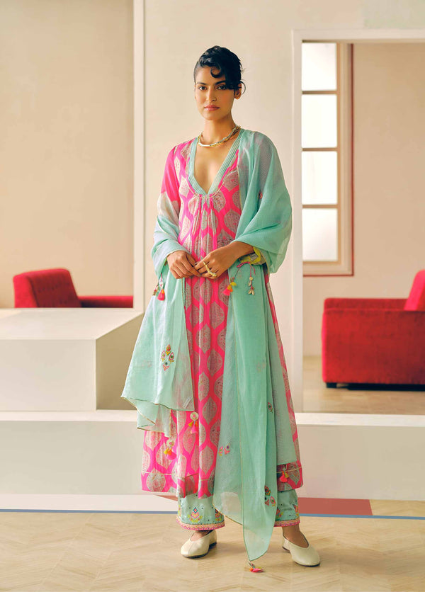 Zyra Hot Pink Mehzbeen Printed Kurta Set
