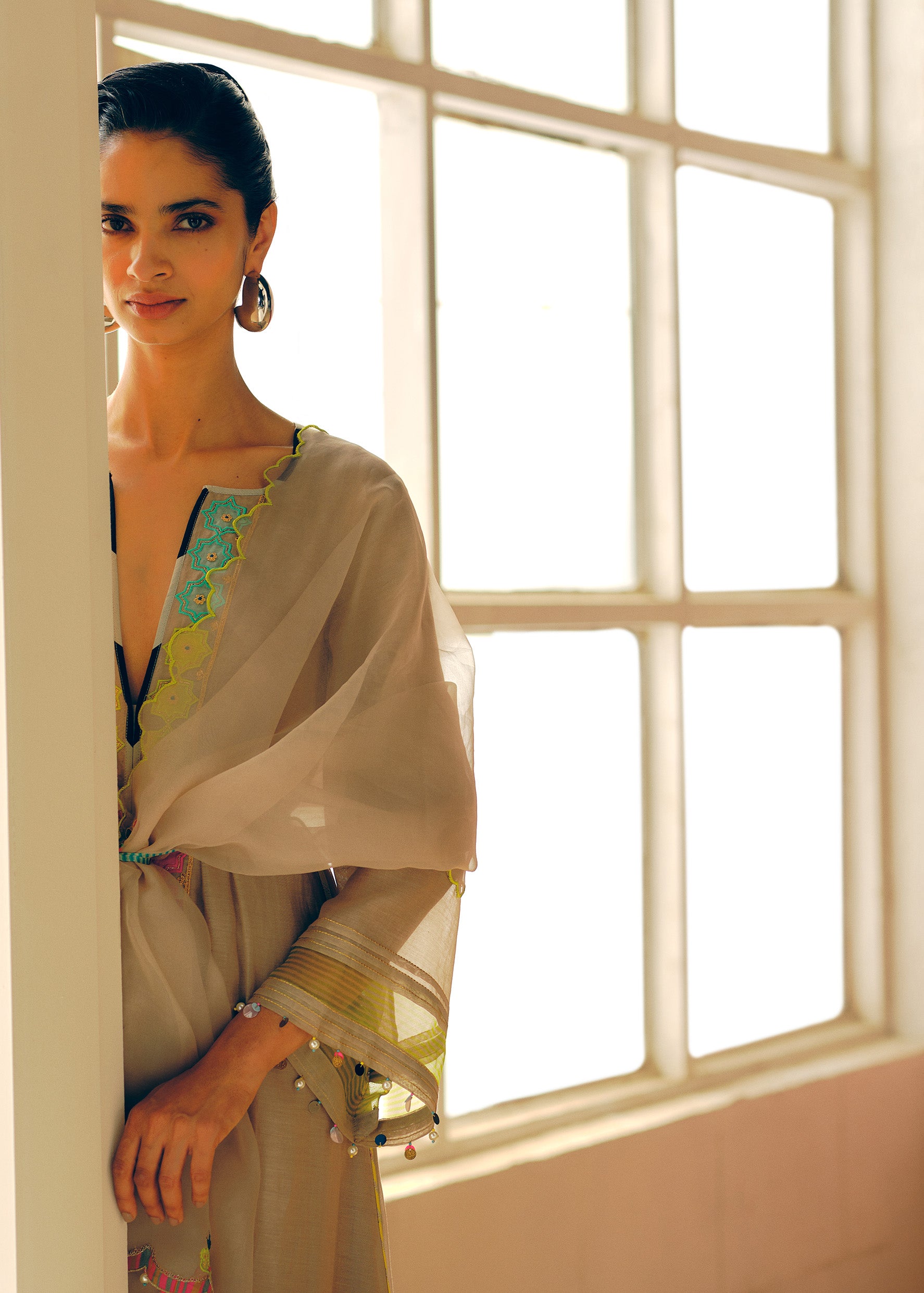 Zyra Grey Gultara Neckline Kurta Set