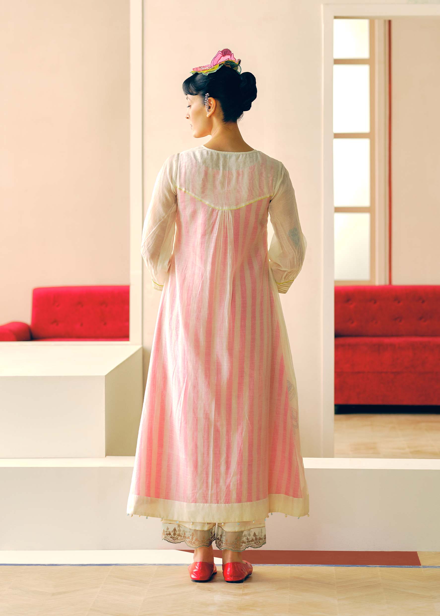 Zyra Ivory - Pink Stripe Big Flower Kurta Set